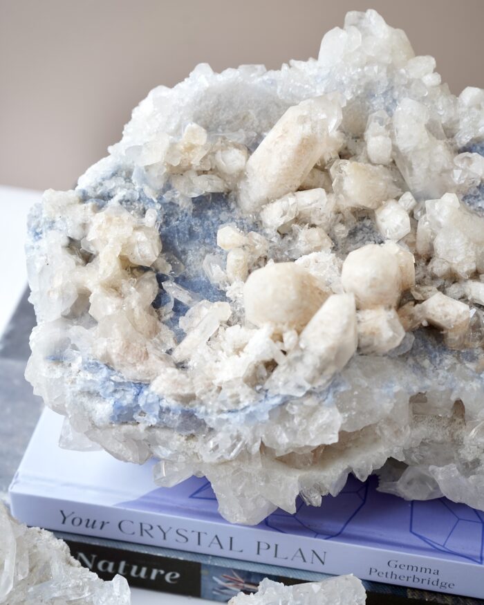 Dumortierite Quartz