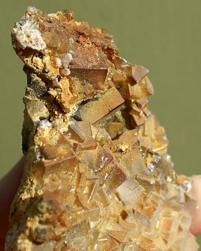 iridescent fluorite