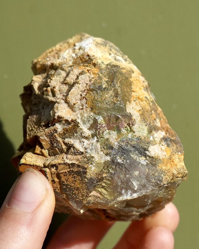 iridescent fluorite