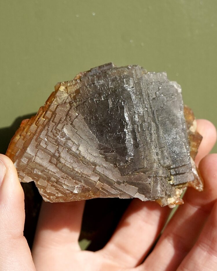 iridescent fluorite