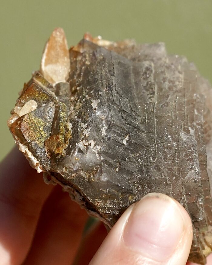 iridescent fluorite