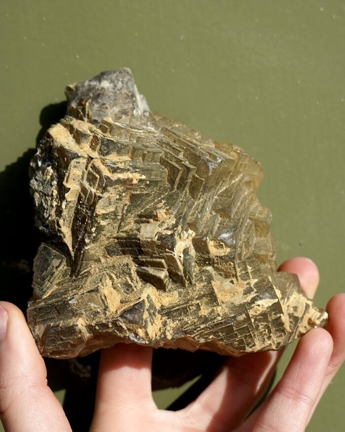 iridescent fluorite