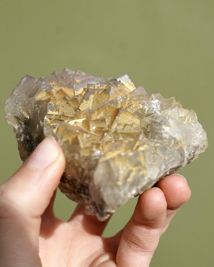 iridescent fluorite