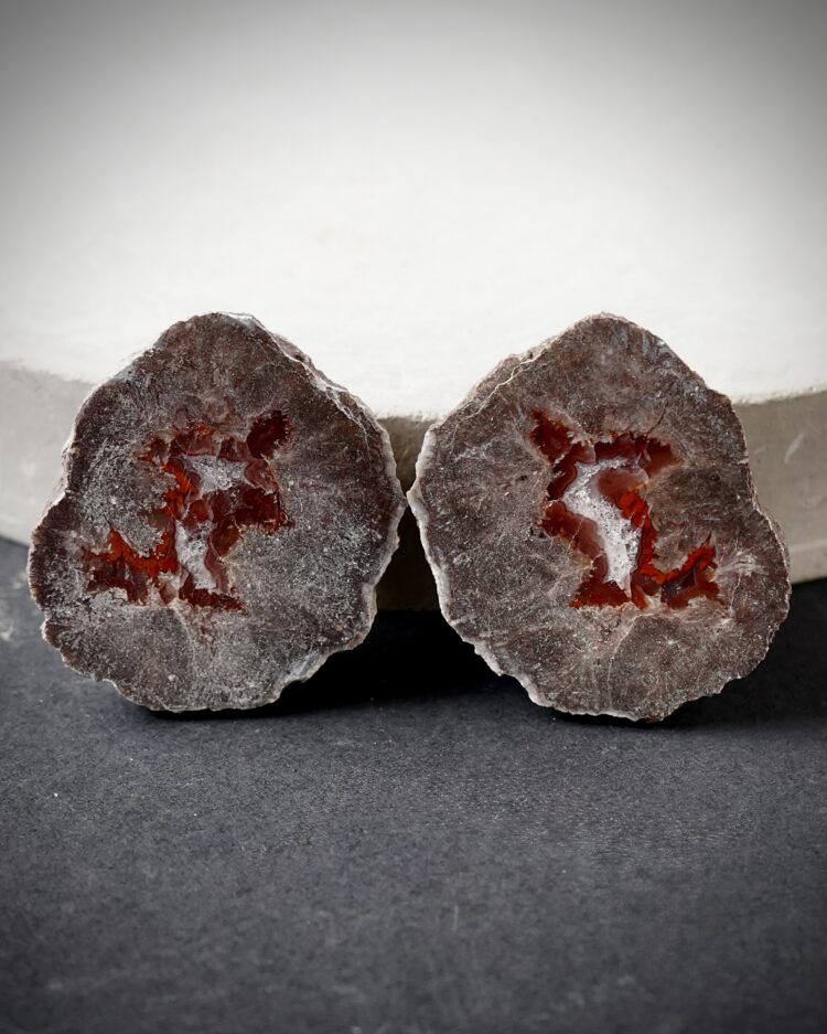 Agate after Baryte Pseudomorph Geode