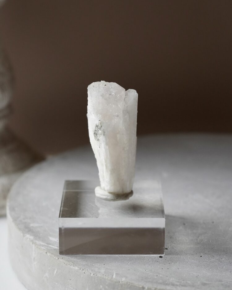 DANBURITE
